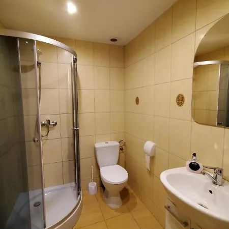 Goscinne Perla Brenna