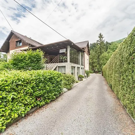 Goscinne Perla Bed & Breakfast Brenna