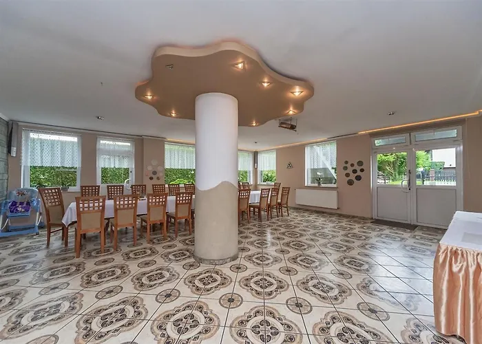 Goscinne Perla Bed & Breakfast 3*